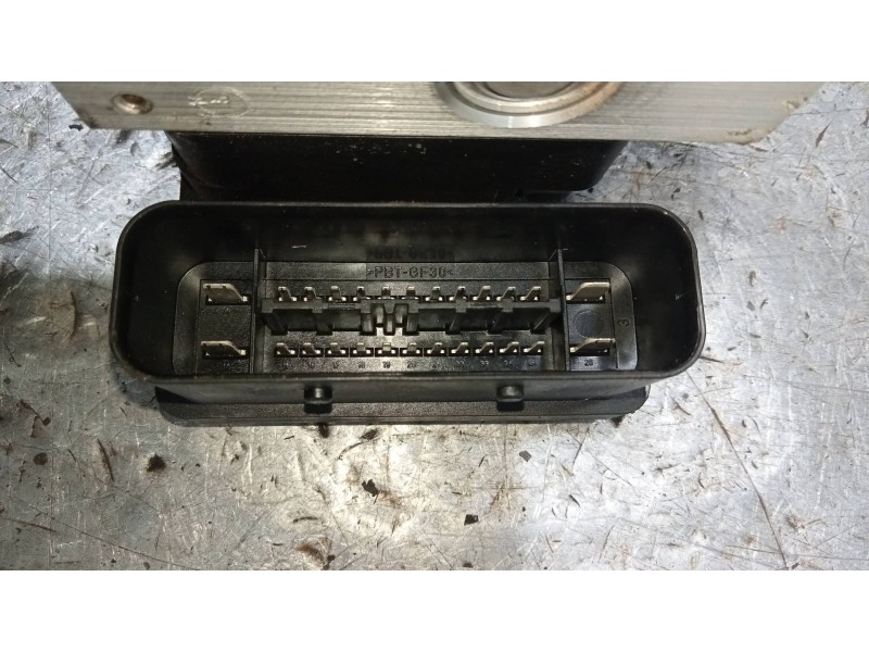 Recambio de abs para ford focus berlina (cap) titanium referencia OEM IAM 10097001083 10020700304 3M512M110CA