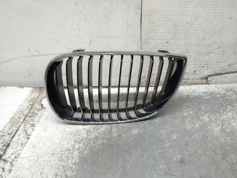Recambio de rejilla delantera para bmw serie 1 berlina (e81/e87) 118d referencia OEM IAM   IZQUIERDA