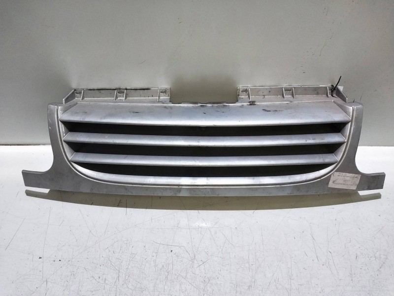 Recambio de rejilla delantera para tata safari 1.9 td referencia OEM IAM   