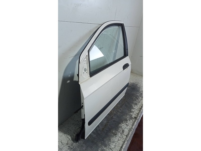 Recambio de puerta delantera izquierda para hyundai getz (tb) 1.1 básico referencia OEM IAM   5P