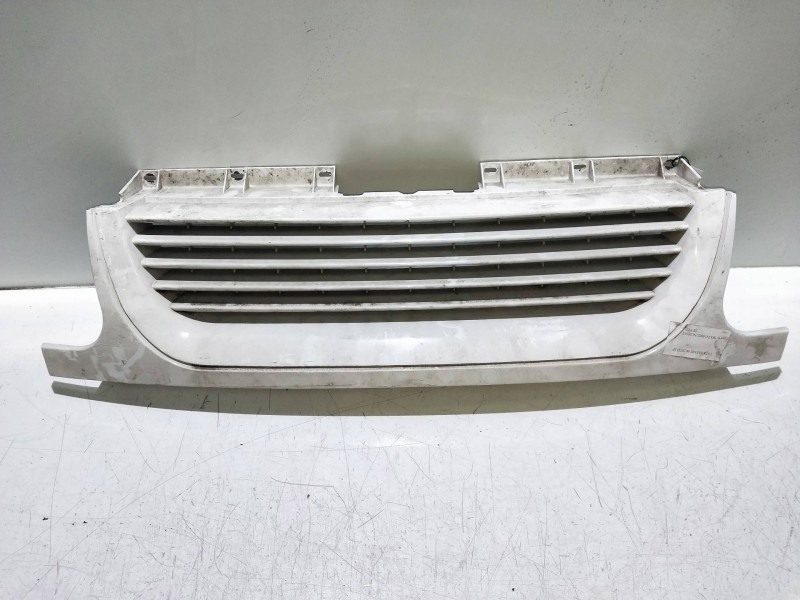 Recambio de rejilla delantera para tata safari 1.9 td referencia OEM IAM   