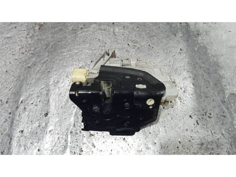 Recambio de motor cierre centralizado delantero derecho para audi q7 (4l) 3.0 tdi referencia OEM IAM 3C1837016A  