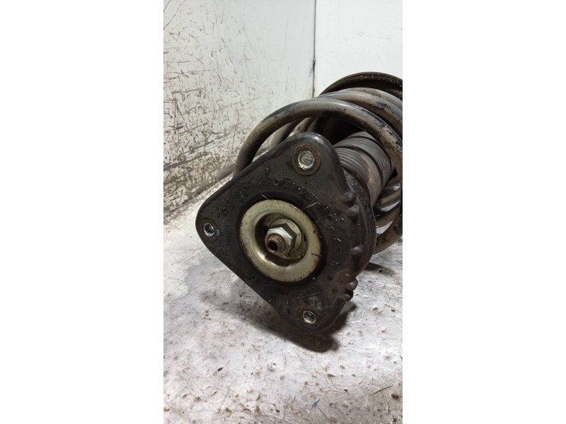 Recambio de amortiguador delantero derecho para ford c-max titanium referencia OEM IAM AV6118045AAE  