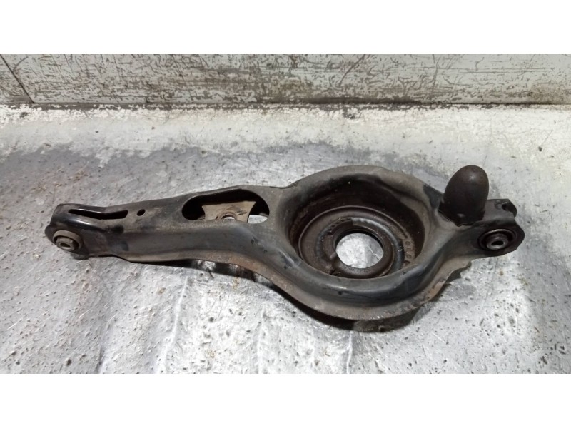 Recambio de brazo suspension inferior trasero derecho para ford c-max titanium referencia OEM IAM   