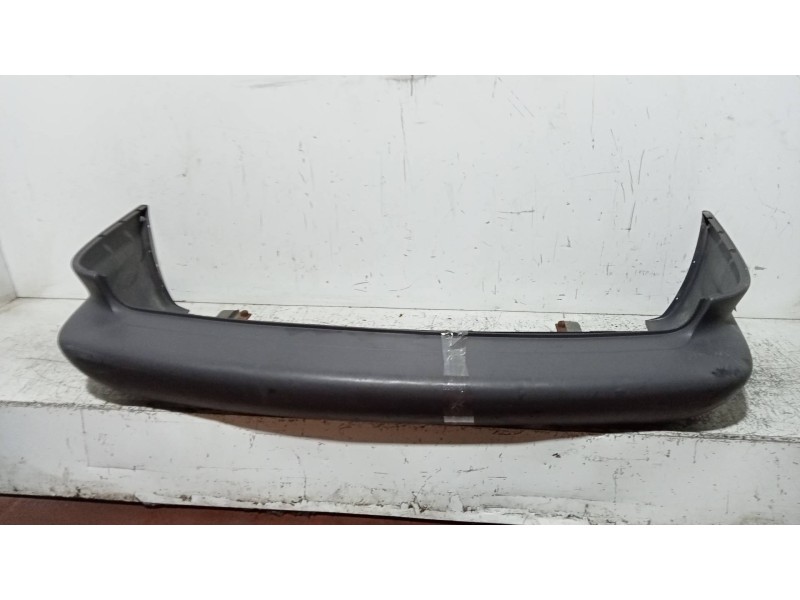 Recambio de paragolpes trasero para chrysler voyager (gs) 2.5 td le grand voyager referencia OEM IAM   