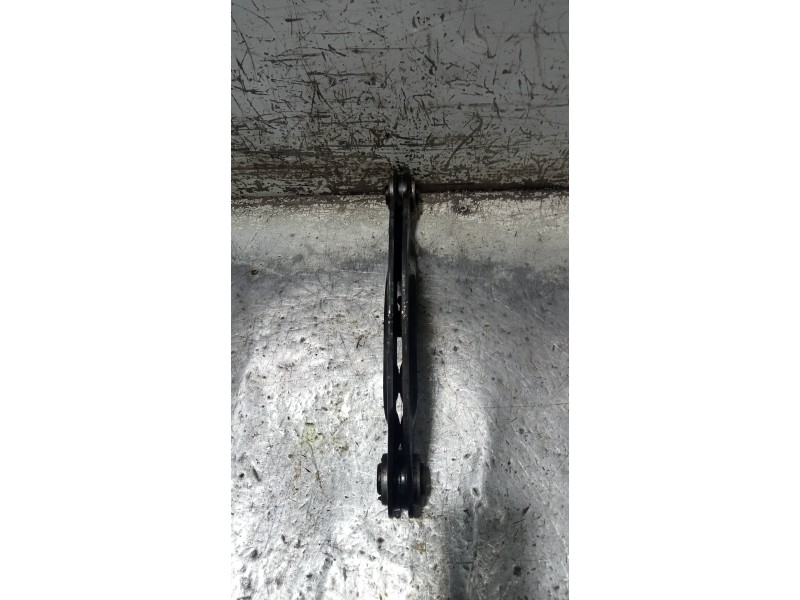 Recambio de brazo suspension superior trasero izquierdo para ford c-max titanium referencia OEM IAM AV615500CB  