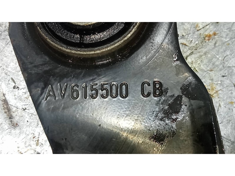 Recambio de brazo suspension superior trasero izquierdo para ford c-max titanium referencia OEM IAM AV615500CB  