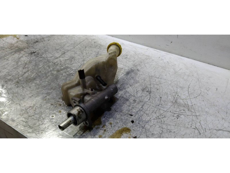 Recambio de bomba freno para citroen c3 1.1 furio referencia OEM IAM 25419579  