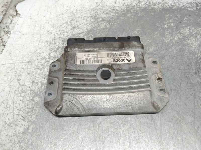 Recambio de centralita motor uce para renault scenic ii dynamique referencia OEM IAM 215857789A 8200611648 8200509516 S3000