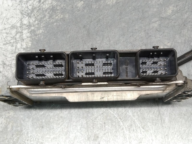 Recambio de centralita motor uce para renault scenic ii dynamique referencia OEM IAM 215857789A 8200611648 8200509516 S3000