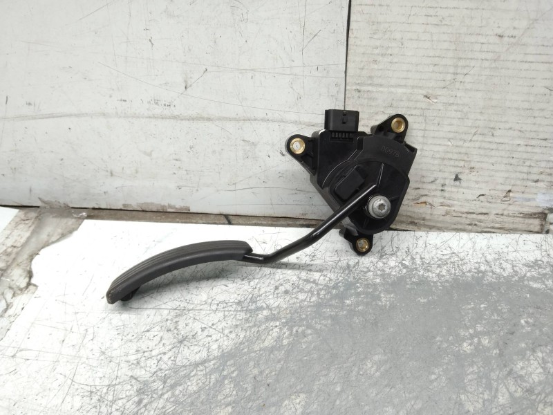 Recambio de potenciometro pedal para renault scenic ii dynamique referencia OEM IAM 8200159647B  