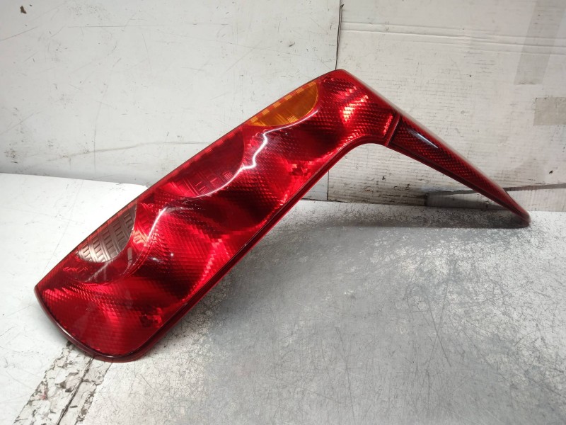 Recambio de piloto trasero derecho para nissan note (e11e) tekna referencia OEM IAM   