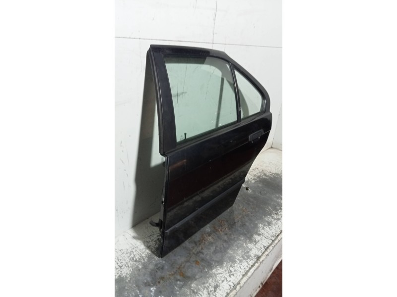 Recambio de puerta trasera izquierda para bmw serie 3 berlina (e36) 318i referencia OEM IAM   4P