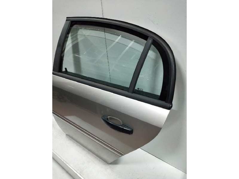 Recambio de puerta trasera izquierda para opel vectra c berlina club referencia OEM IAM   4P