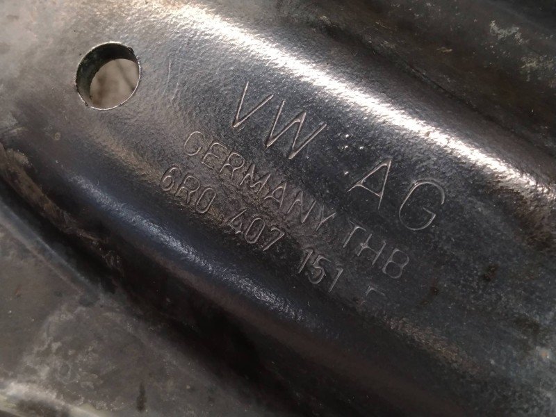 Recambio de brazo suspension inferior delantero izquierdo para audi a1 sportback (8xa) ambition referencia OEM IAM 6R0407151F  