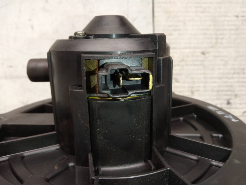 Recambio de motor calefaccion para kia sportage básico (5-ptas.) referencia OEM IAM   