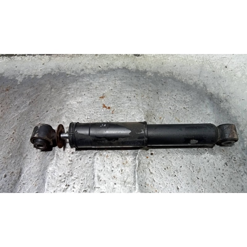 Recambio de amortiguador trasero derecho para renault master kasten 2.3 dci diesel cat referencia OEM IAM 562106844R  