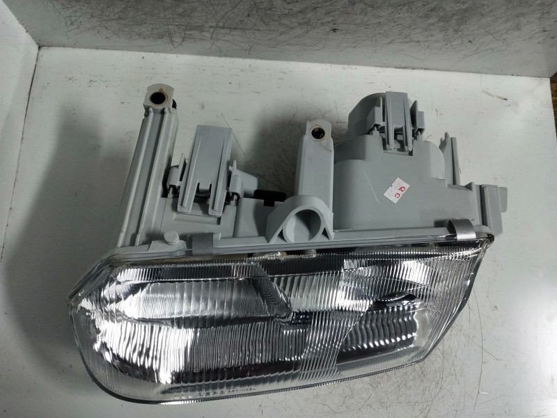 Recambio de faro izquierdo para alfa romeo 145 referencia OEM IAM   
