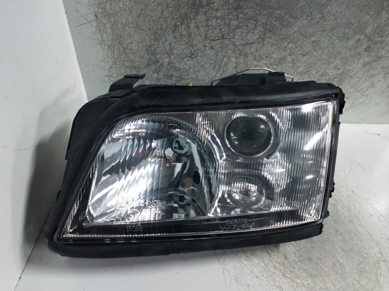 Recambio de faro izquierdo para audi a6 berlina (c4) referencia OEM IAM   