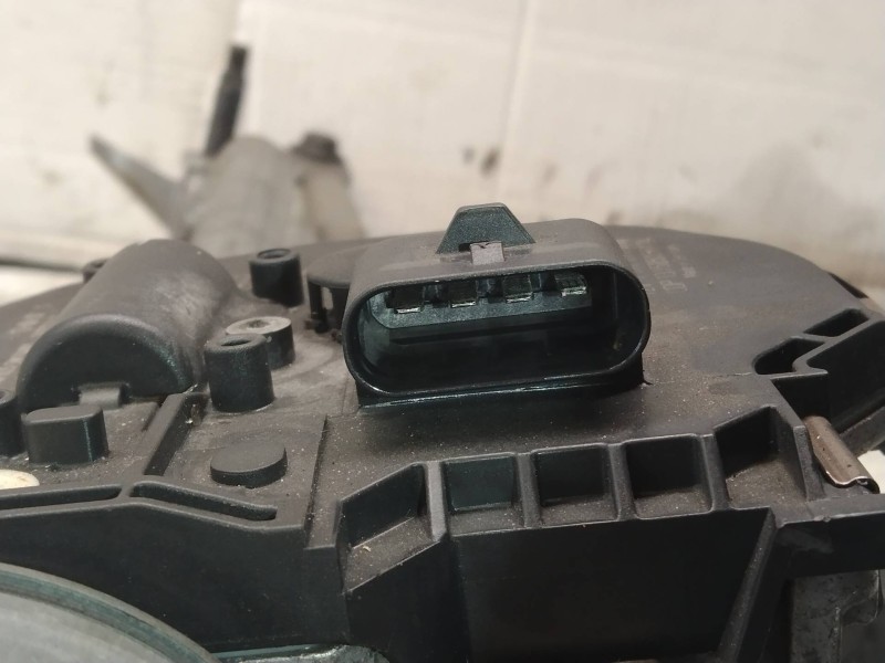 Recambio de motor limpia delantero para mercedes clase e (w212) familiar 3.0 cdi cat referencia OEM IAM A2128201240 3397021442 