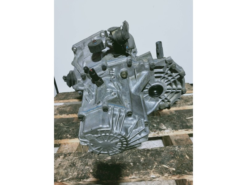 Recambio de caja cambios para hyundai accent (lc) gl 5p referencia OEM IAM HI2073 506772 