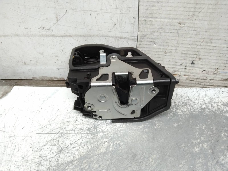 Recambio de motor cierre centralizado trasero derecho para bmw serie 1 berlina (e81/e87) 118d referencia OEM IAM   5P