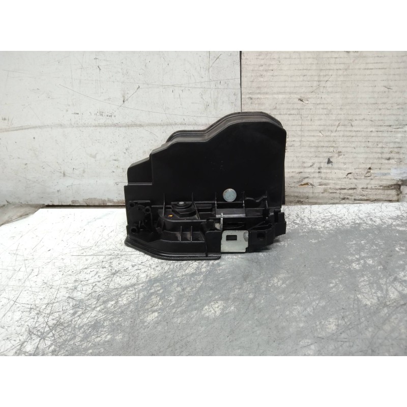 Recambio de motor cierre centralizado trasero derecho para bmw serie 1 berlina (e81/e87) 118d referencia OEM IAM   5P