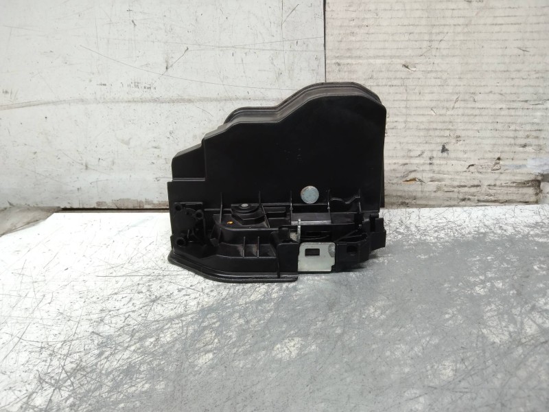 Recambio de motor cierre centralizado trasero derecho para bmw serie 1 berlina (e81/e87) 118d referencia OEM IAM   5P