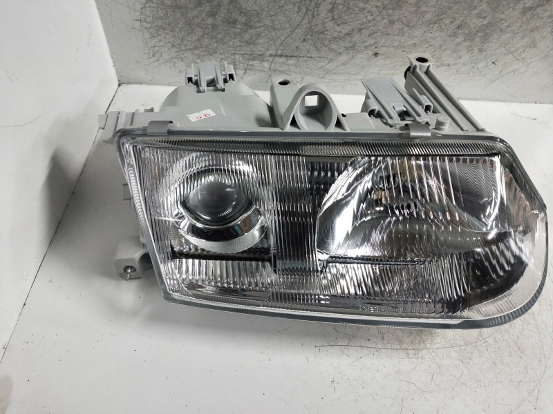 Recambio de faro derecho para alfa romeo 145 referencia OEM IAM    Recambio de faro derecho para alfa romeo 145 referencia OEM IAM
