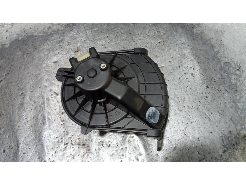 Recambio de motor calefaccion para renault master kasten 2.3 dci diesel cat referencia OEM IAM 173830100  