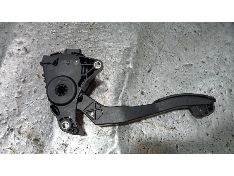 Recambio de potenciometro pedal para renault master kasten 2.3 dci diesel cat referencia OEM IAM 6PV00997801 180101626R 