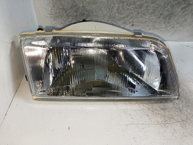 Recambio de faro derecho para citroen zx referencia OEM IAM    Recambio de faro derecho para citroen zx referencia OEM IAM