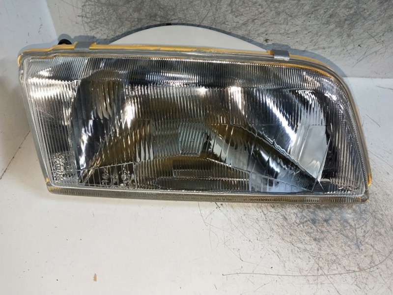 Recambio de faro derecho para citroen zx referencia OEM IAM    Recambio de faro derecho para citroen zx referencia OEM IAM