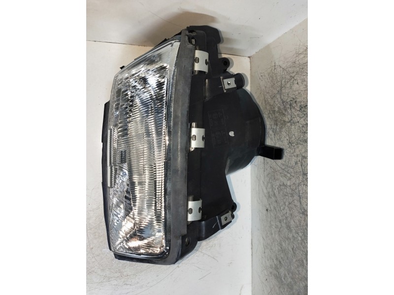Recambio de faro derecho para audi 100 berlina (c4) referencia OEM IAM   