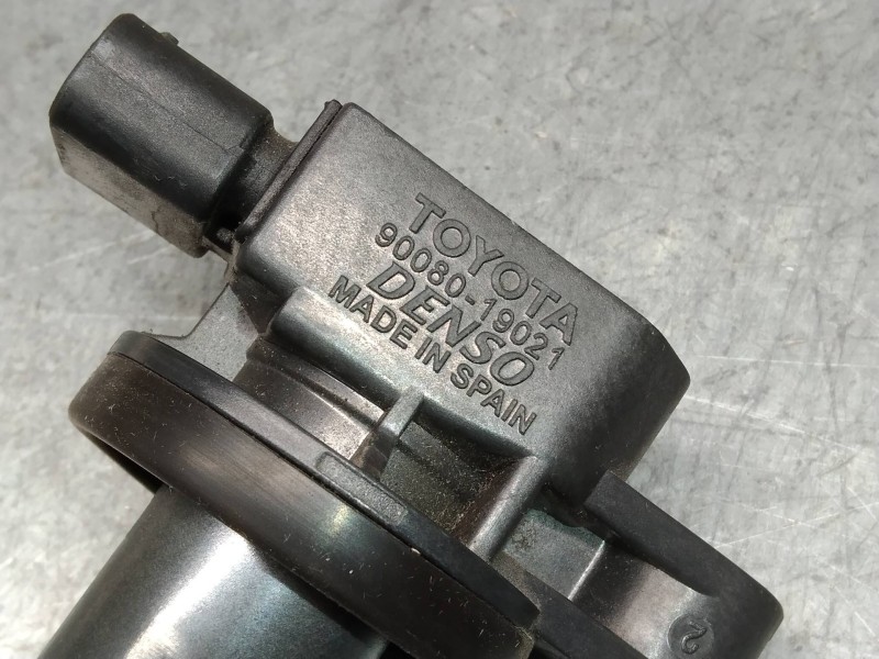 Recambio de bobina encendido para toyota yaris (ncp1/nlp1/scp1) 1.3 cat referencia OEM IAM 9008019021  DENSO