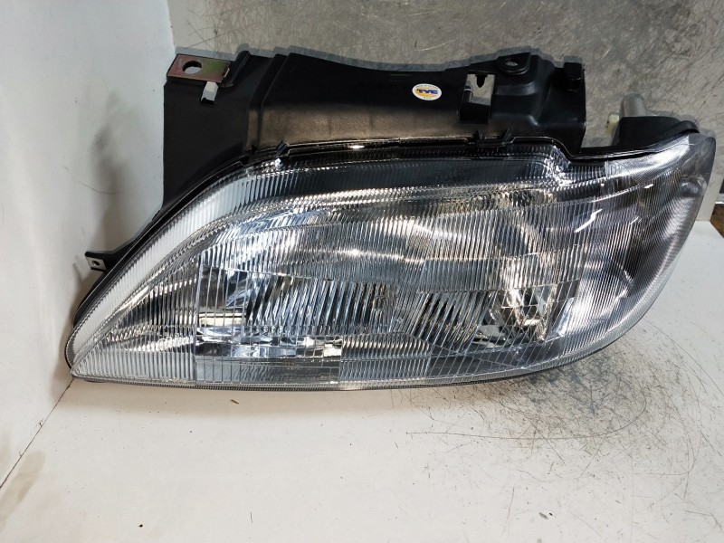 Recambio de faro izquierdo para citroen xsara berlina referencia OEM IAM    Recambio de faro izquierdo para citroen xsara berlina referencia OEM IAM