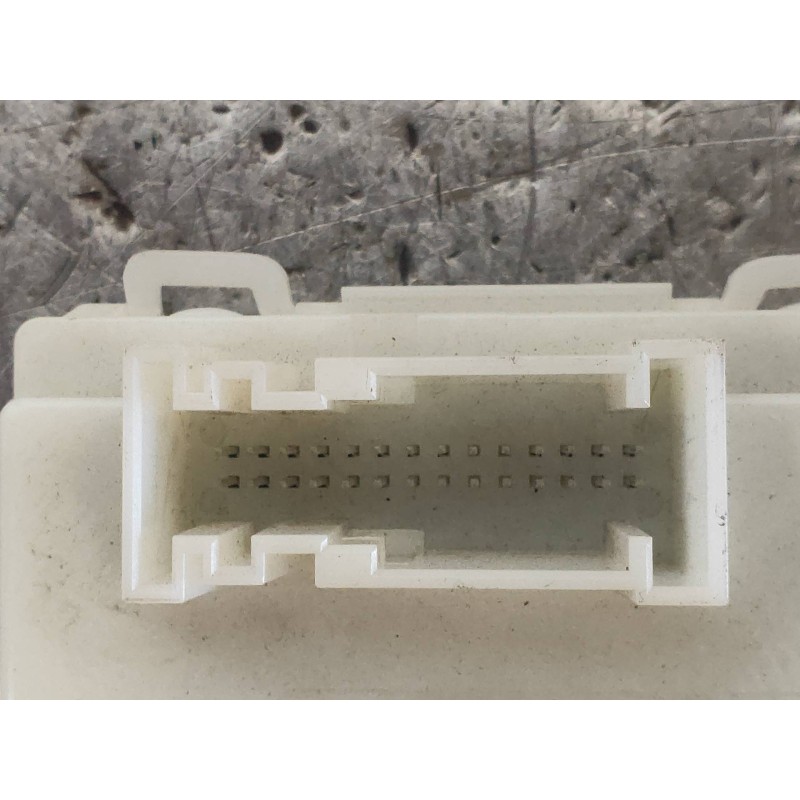 Recambio de modulo electronico para mercedes clase c (w205) lim. c 200 cgi (205.042) referencia OEM IAM A2229007111 A2229018202 