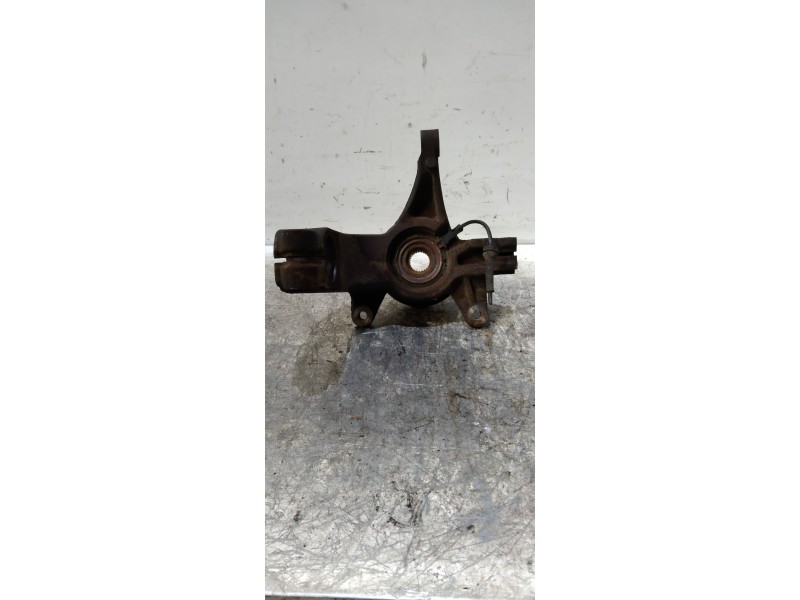 Recambio de mangueta delantera derecha para renault scenic ii dynamique referencia OEM IAM   