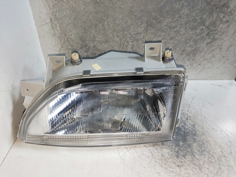 Recambio de faro izquierdo para ford escort berl./turnier referencia OEM IAM    Recambio de faro izquierdo para ford escort berl./turnier referencia OEM IAM