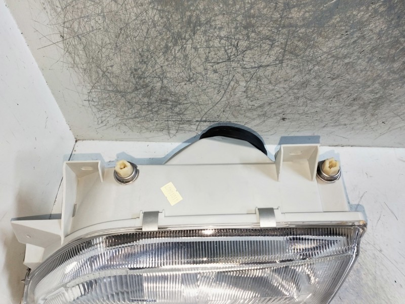 Recambio de faro izquierdo para ford escort berl./turnier referencia OEM IAM    Recambio de faro izquierdo para ford escort berl./turnier referencia OEM IAM