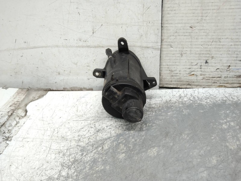 Recambio de faro antiniebla derecho para volkswagen passat berlina (3b3) executive referencia OEM IAM 3B7941700A  