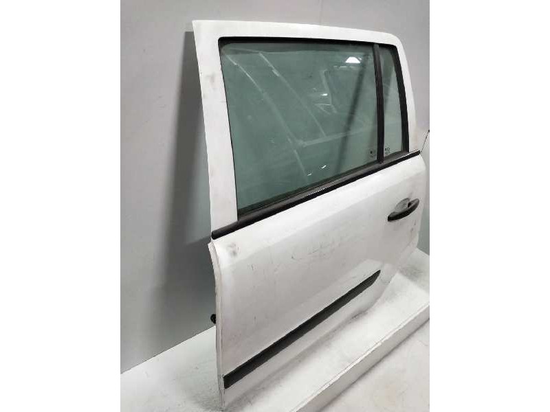 Recambio de puerta trasera izquierda para opel zafira b 1.9 cdti referencia OEM IAM   
