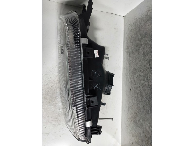 Recambio de faro izquierdo para nissan almera (n15) referencia OEM IAM   