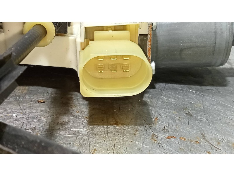 Recambio de elevalunas delantero derecho para ford mondeo ber. (ca2) titanium (09.2010) referencia OEM IAM   5P