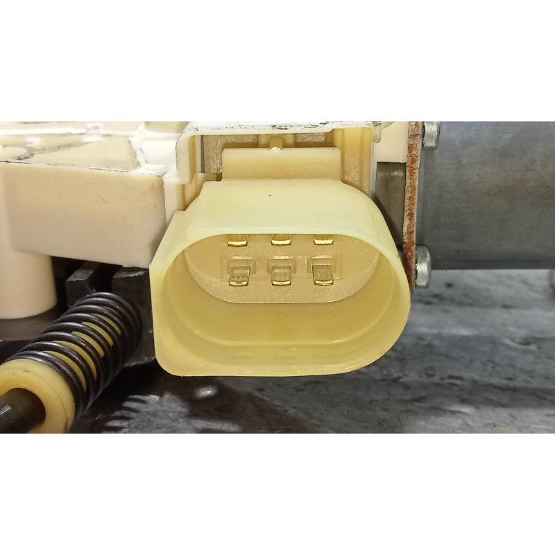 Recambio de elevalunas trasero derecho para ford mondeo ber. (ca2) titanium (09.2010) referencia OEM IAM   