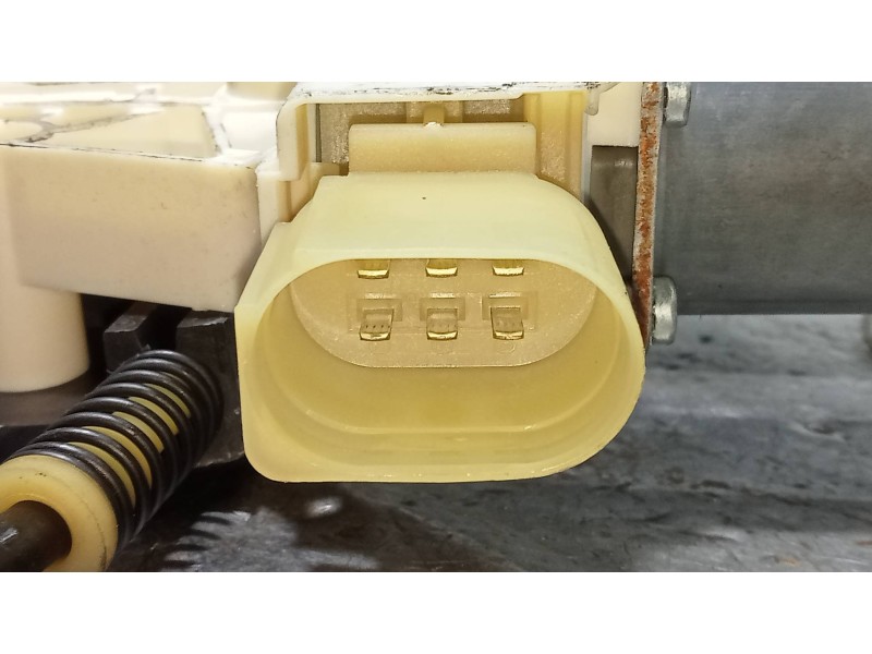 Recambio de elevalunas trasero derecho para ford mondeo ber. (ca2) titanium (09.2010) referencia OEM IAM   