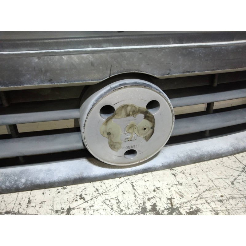 Recambio de rejilla delantera para fiat ducato caja cerrada 15 (desde 03.02) 2.8 jtd  batalla 2850 mm referencia OEM IAM   