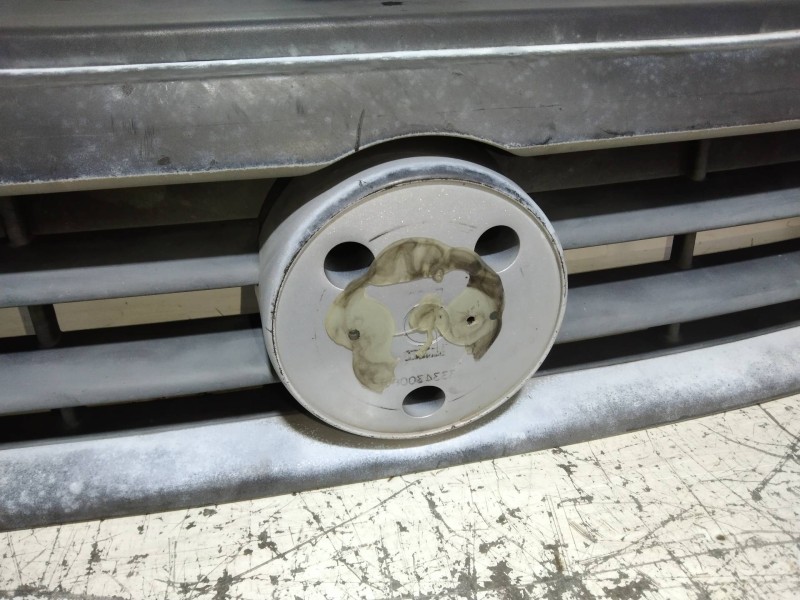 Recambio de rejilla delantera para fiat ducato caja cerrada 15 (desde 03.02) 2.8 jtd  batalla 2850 mm referencia OEM IAM   