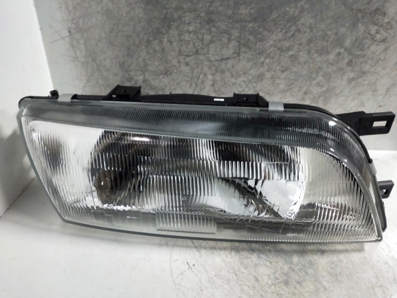 Recambio de faro derecho para nissan almera (n15) referencia OEM IAM   