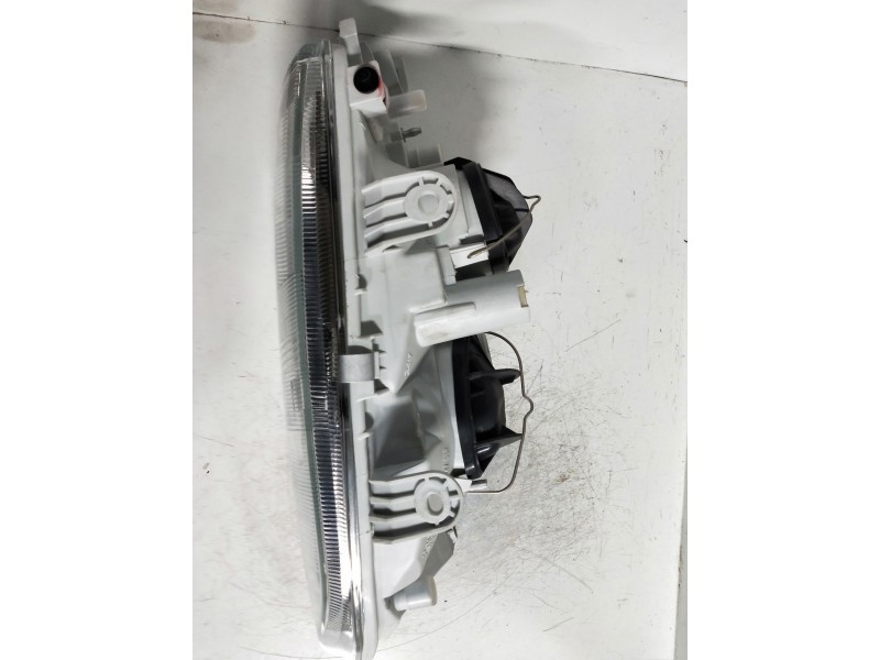 Recambio de faro derecho para nissan primera berlina (p11) referencia OEM IAM   